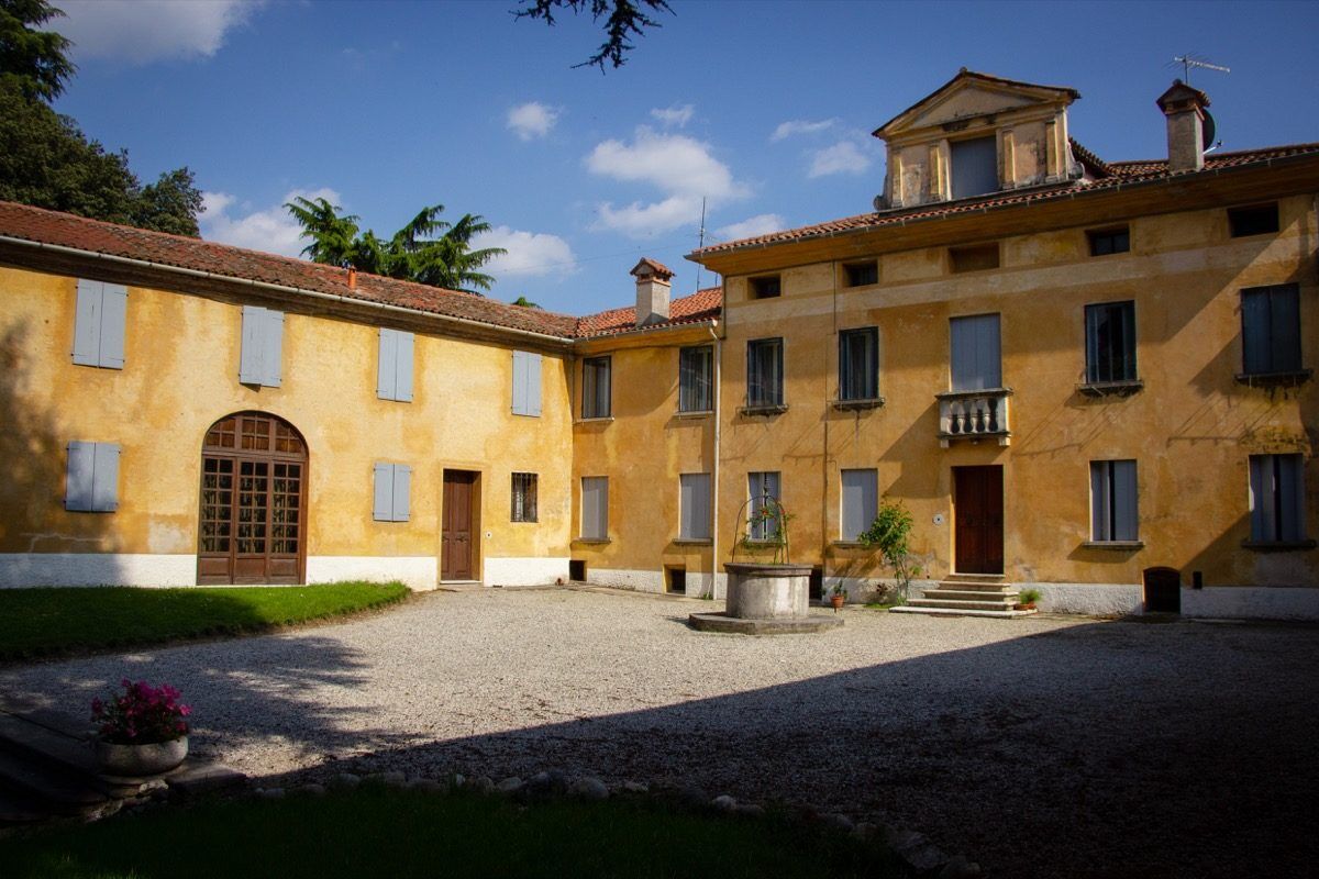 Facciata di Villa Giolai